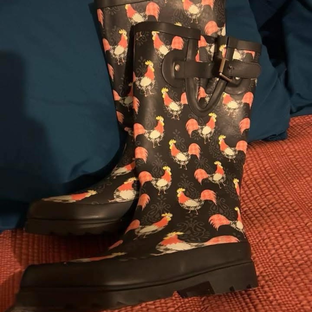 Women's Rooster Print Rain Boots
